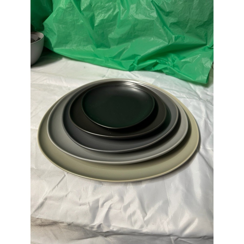 Crate & Barrel Dinner Plates Set Modern‎ Matte Gray Green Black Stoneware